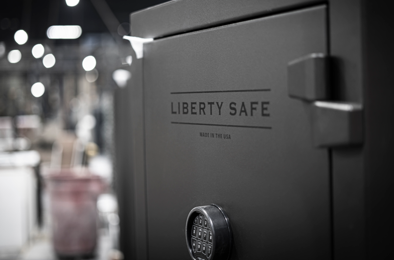 Electronic Lock Safe in Las Vegas vs Mechanical Dial: Picking the Best Liberty Safe Lock