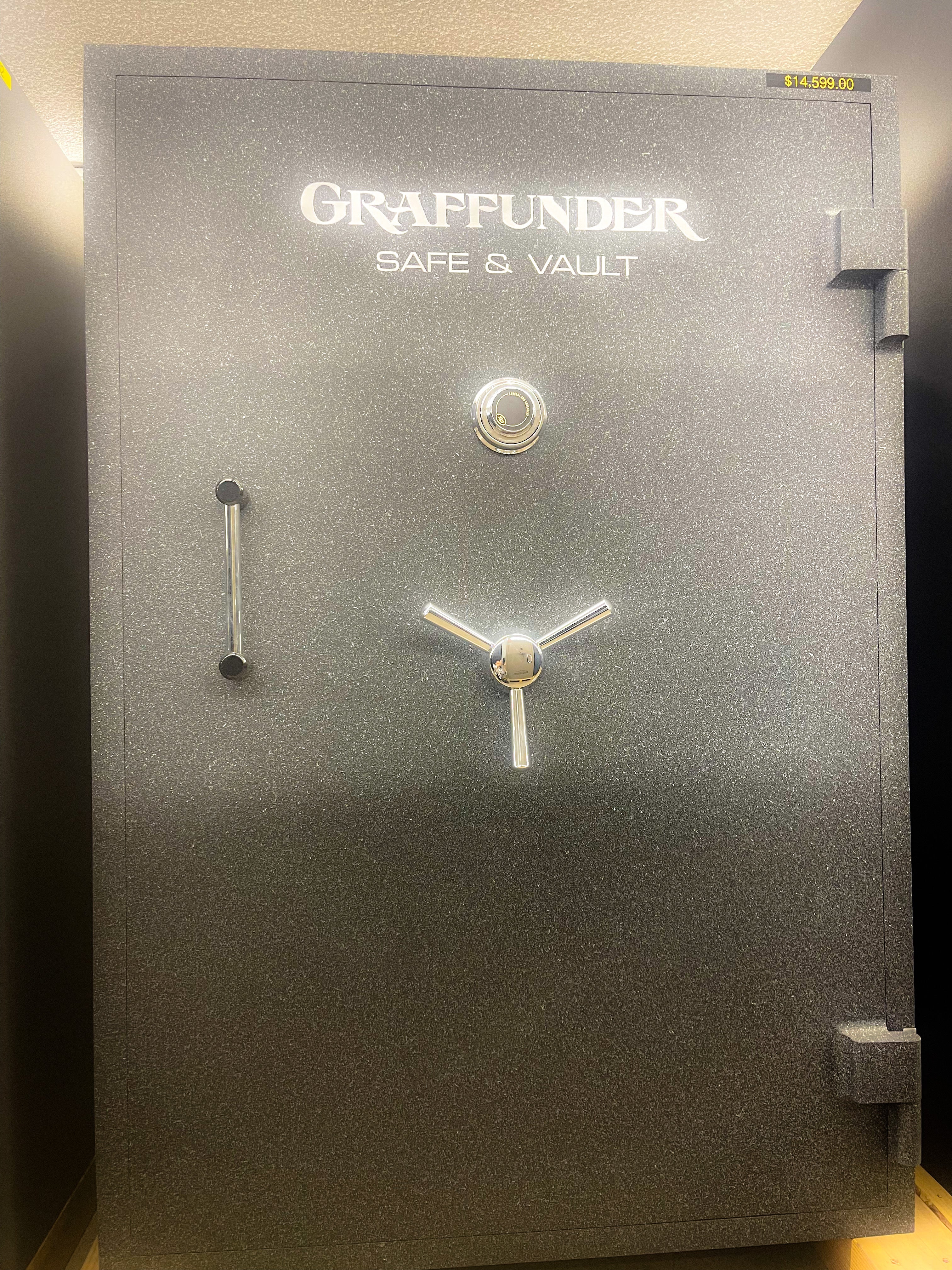 Graffunder | Bishop | B6040 | Luxury Safe | Textured Medusa Gray | Custom Built | In-Stock