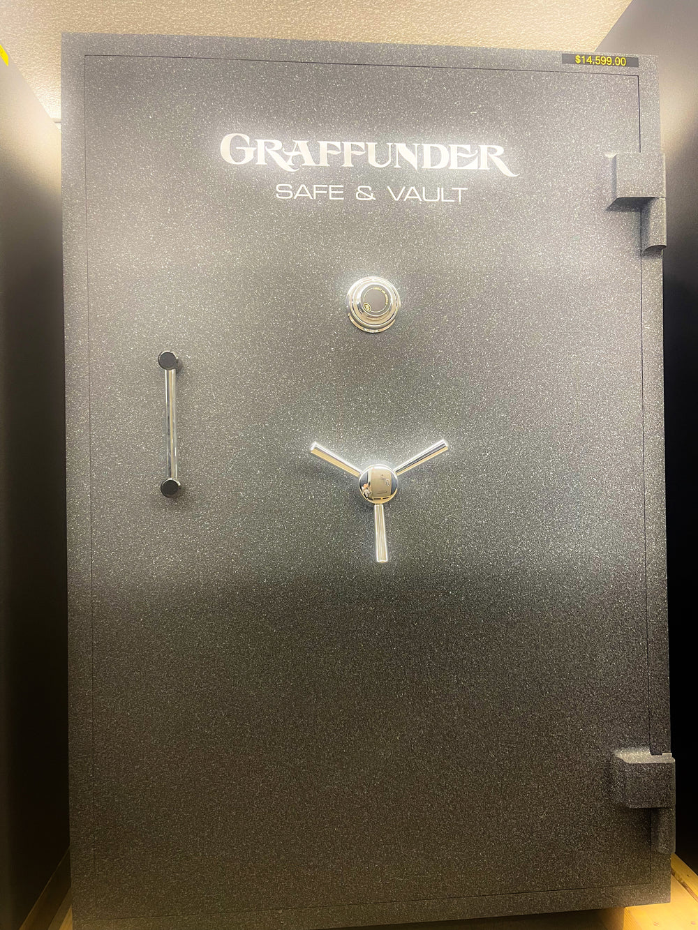 Graffunder | Bishop | B6040 | Luxury Safe | Textured Medusa Gray | Cus